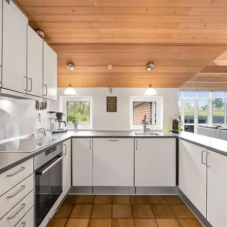 Sondra - From The Sea By Interhome