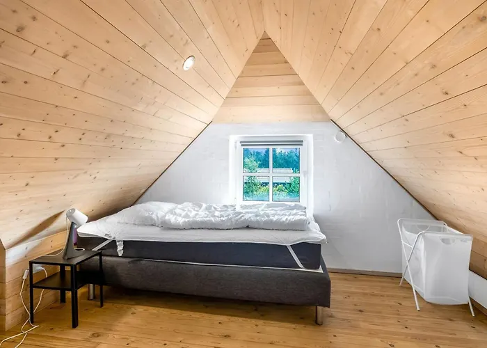 Sondra - From The Sea By Interhome Feriehus